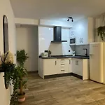 Gongora Con Parking Apartment