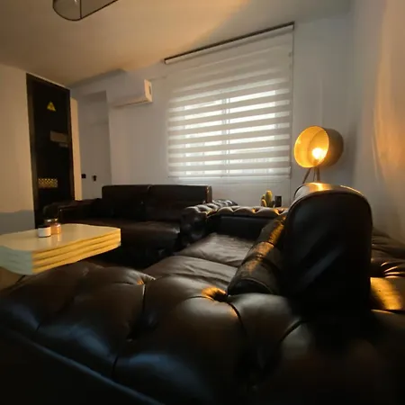 Gongora Con Parking *