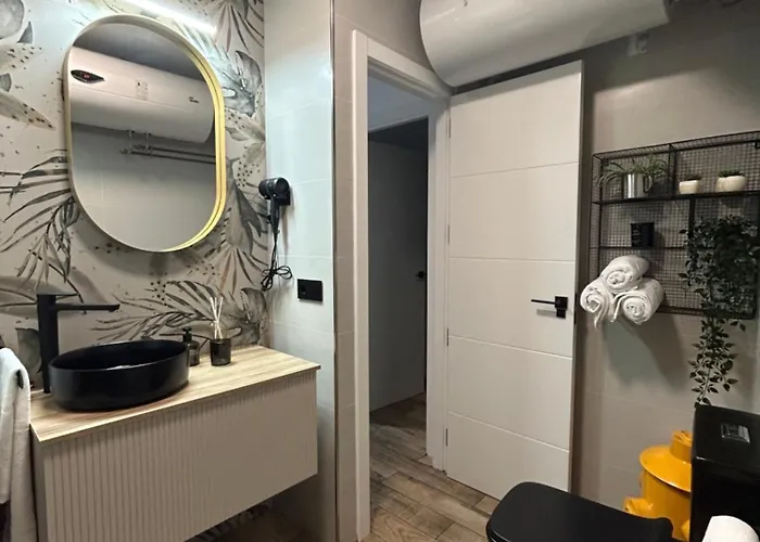 Gongora Con Parking アパート *