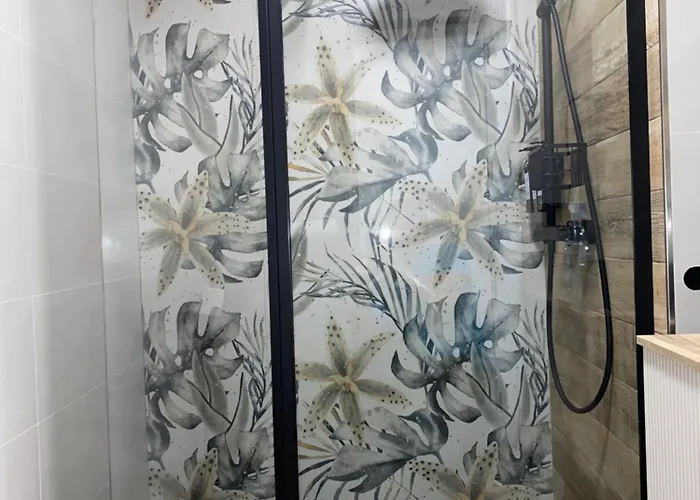 Gongora Con Parking アパート